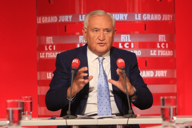 7779629388_jean-pierre-raffarin-etait-l-invite-du-grand-jury-dimanche-6-septembre-2015